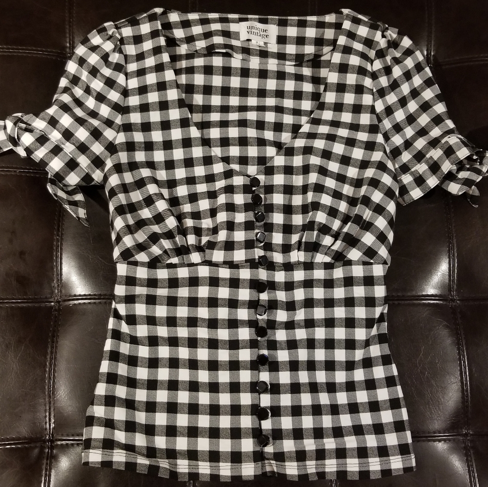 ❗Unique Vintage Gingham Black White Top Medium❗